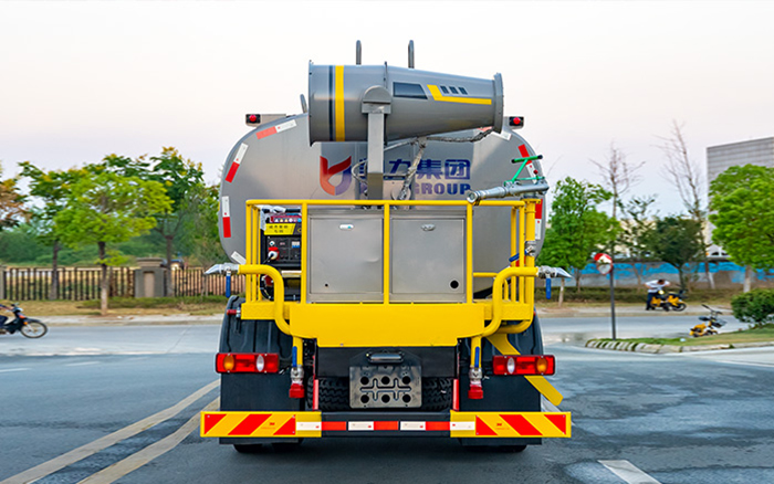 华神KL5绿化喷洒车