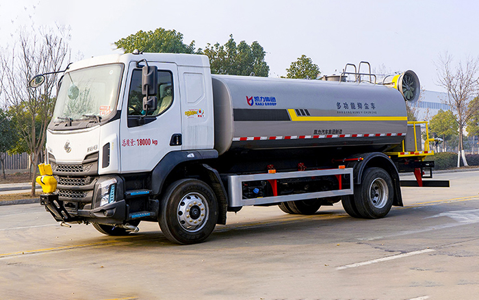 柳汽M3绿化喷洒车