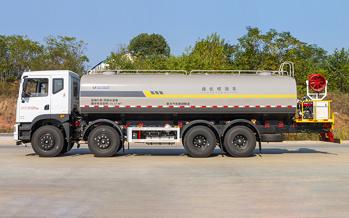 华神T5前四后八绿化喷洒车