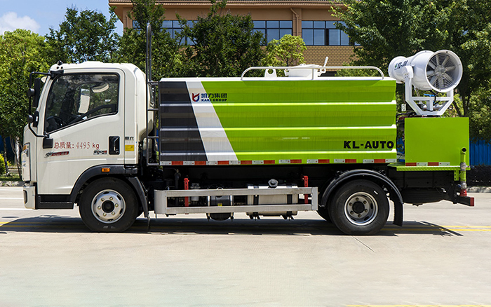 重汽豪曼多功能抑尘车