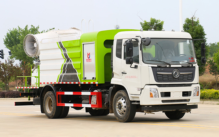 东风天锦多功能抑尘车