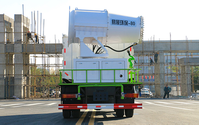 东风华神多功能抑尘车