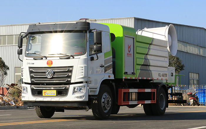 东风华神多功能抑尘车