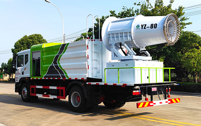 东风D9多功能抑尘车