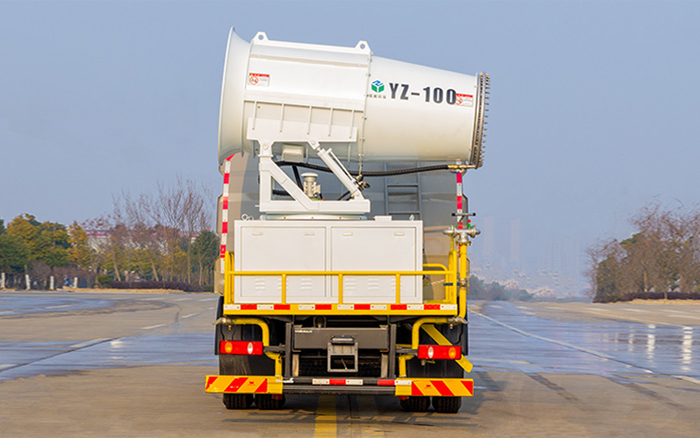 柳汽M3多功能抑尘车