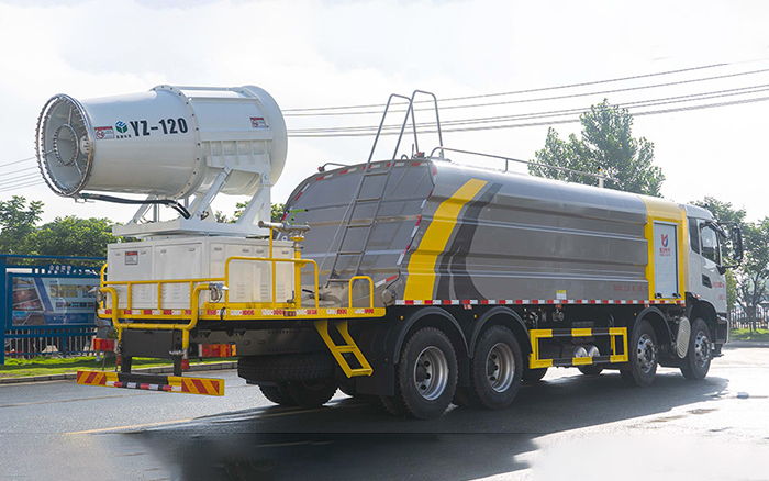 天锦前四后八多功能抑尘车