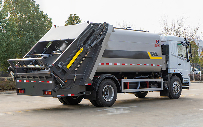 华神F5压缩式垃圾车