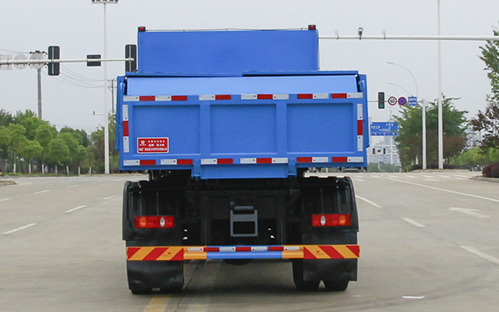 柳汽自卸式垃圾车