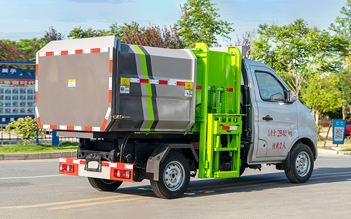 长安自装卸式垃圾车 侧装