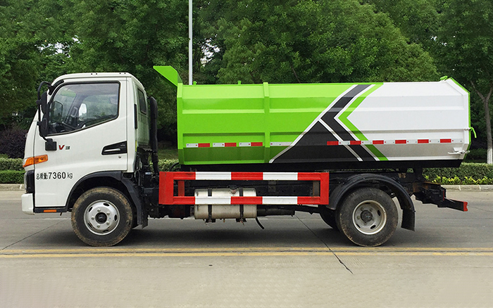 江淮V3自装卸式垃圾车 侧装