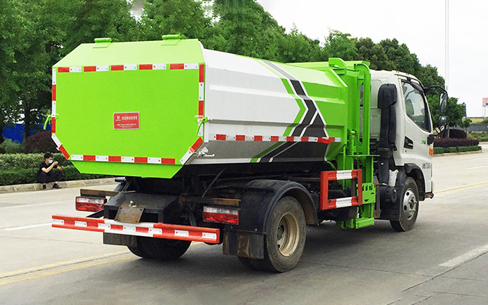 江淮V3自装卸式垃圾车 侧装