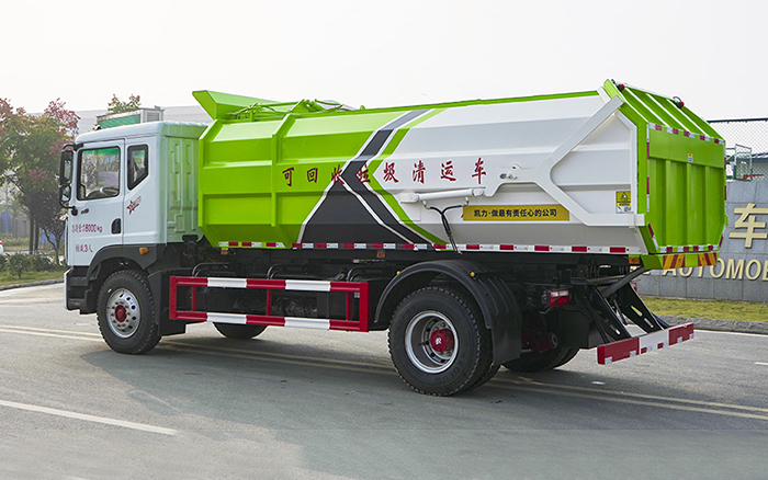 东风D9自装卸式垃圾车 侧装