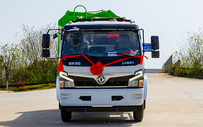 大福瑞卡侧装压缩垃圾车