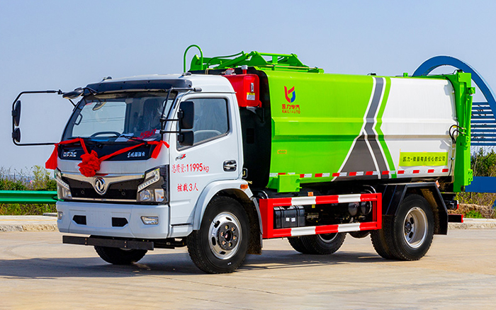 大福瑞卡侧装压缩垃圾车