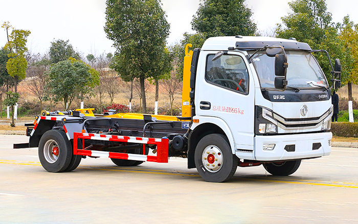 大多利卡10吨车厢可卸式垃圾车