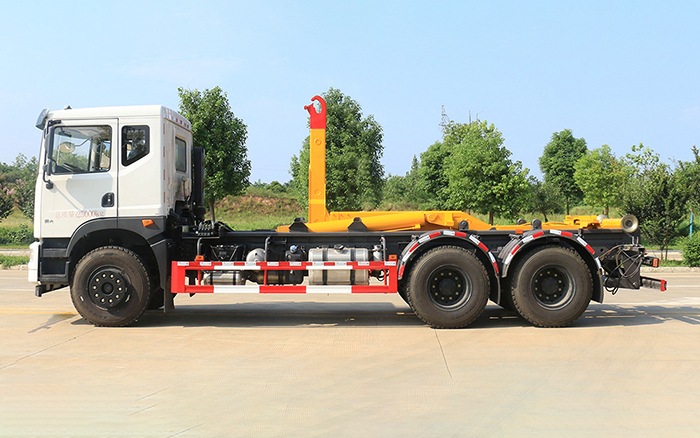 东风华神后双桥车厢可卸式垃圾车