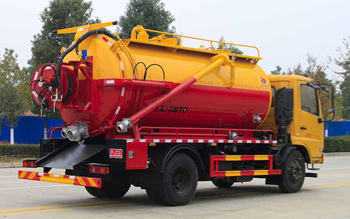 东风天锦清洗吸污车