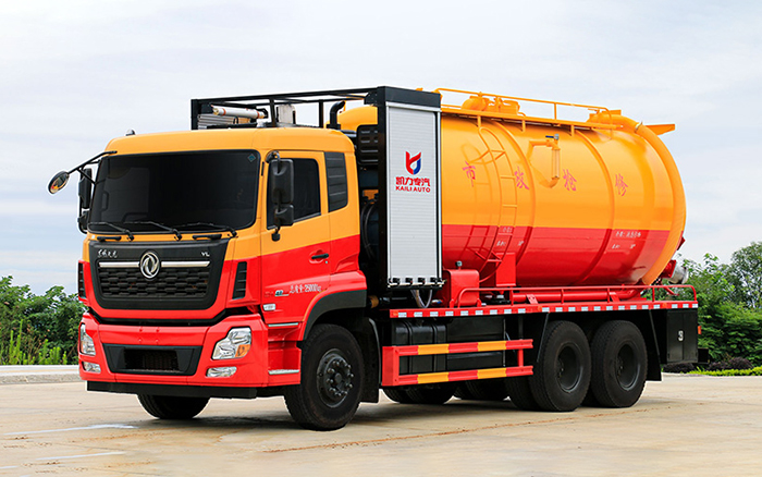 东风天龙清洗吸污车