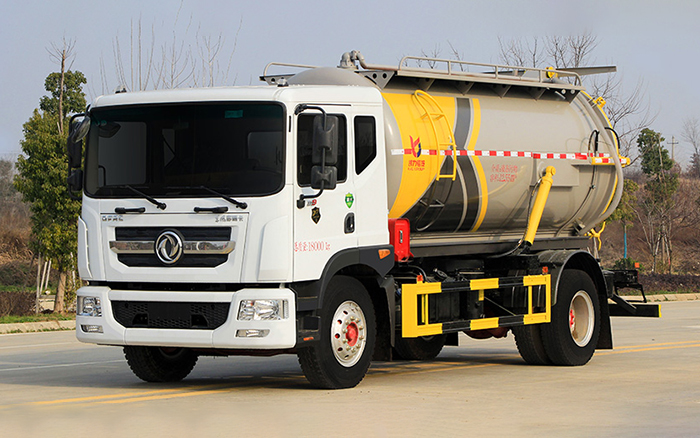 东风D9吸污车