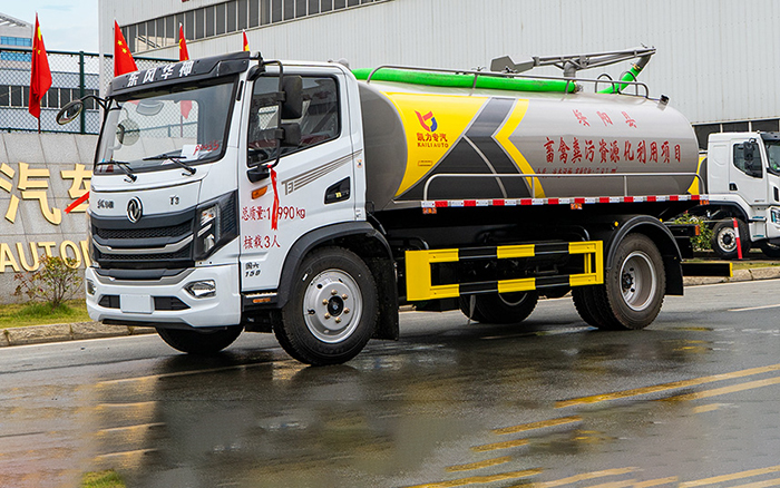 东风华神T3吸粪车