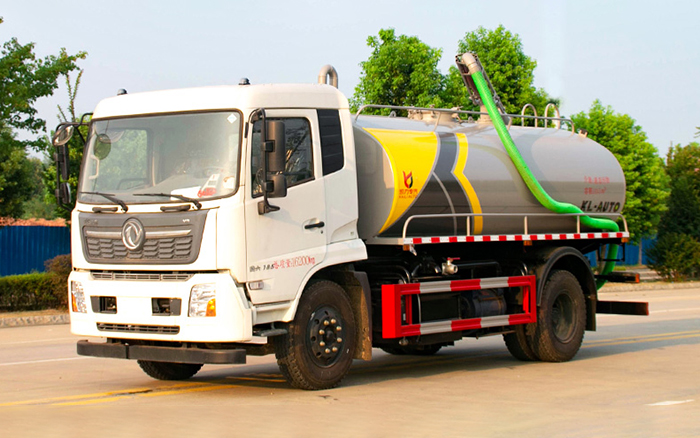 东风天锦吸粪车