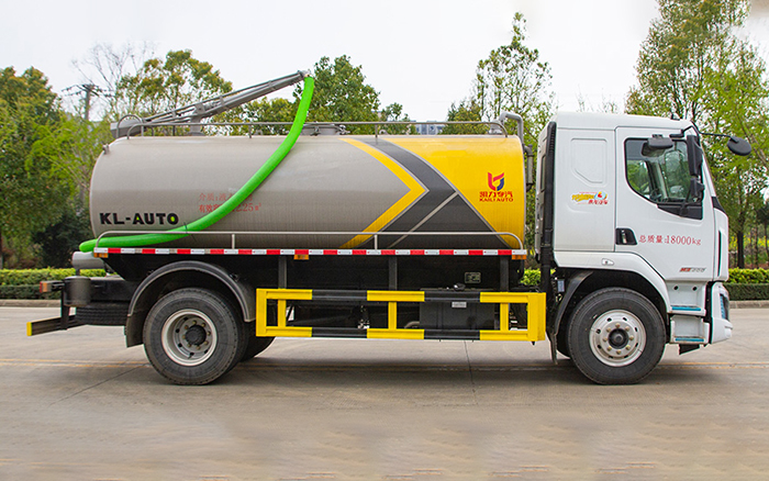 东风柳汽M3吸粪车