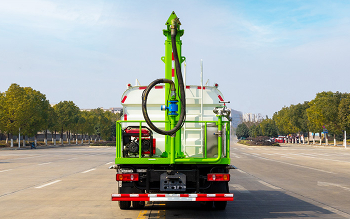 东风华神T3铁路抑尘车