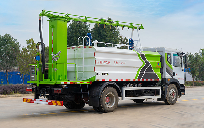 东风多利卡D9铁路抑尘（方罐）