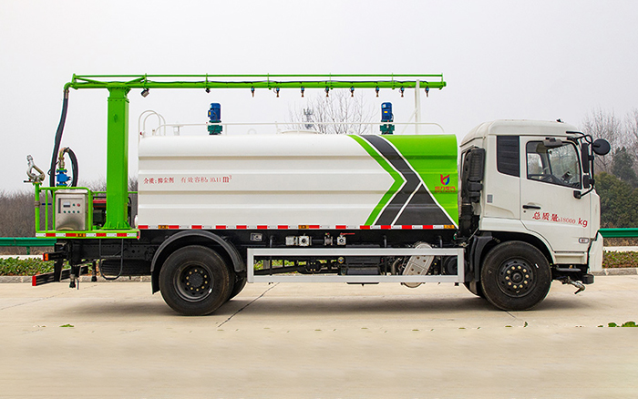 东风天锦铁路抑尘车