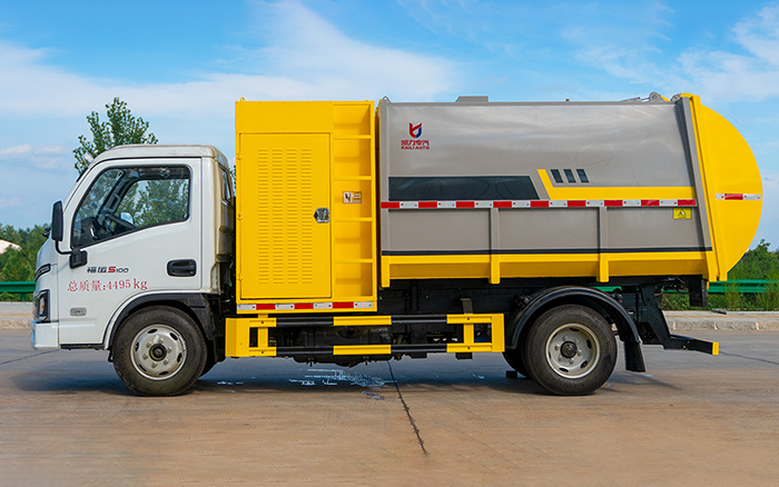 上汽轻卡物料粉碎车