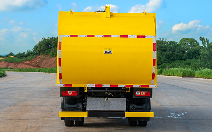 上汽轻卡物料粉碎车