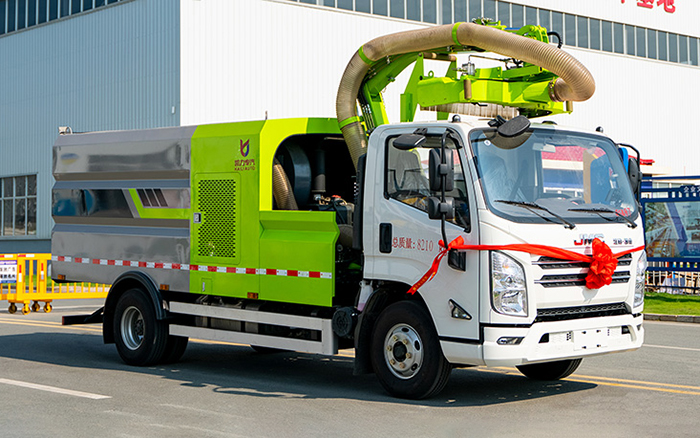 江铃凯锐绿篱修剪车