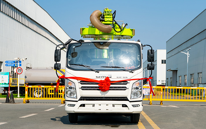 江铃凯锐绿篱修剪车