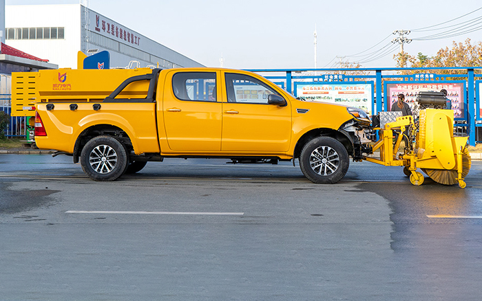 福田四驱除雪车