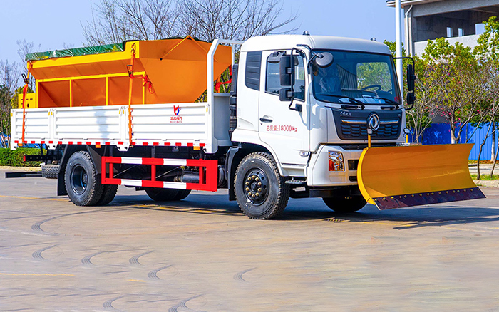 东风天锦除雪车