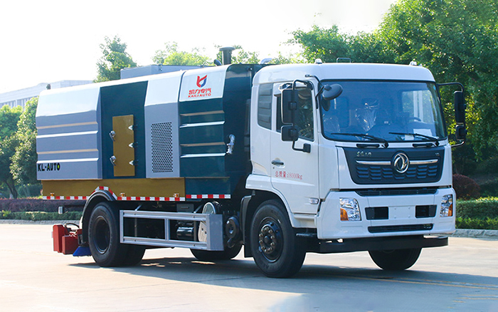 天锦后置吸尘车