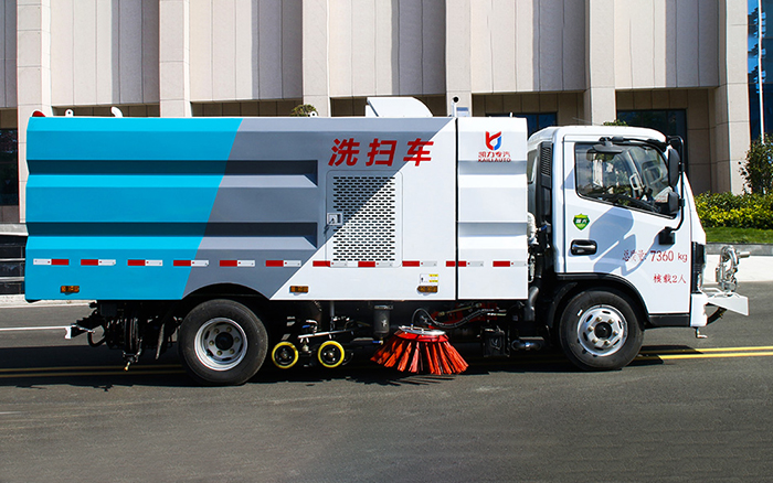 东风小多利卡洗扫车