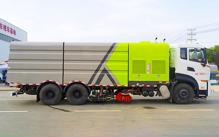 东风天龙洗扫车