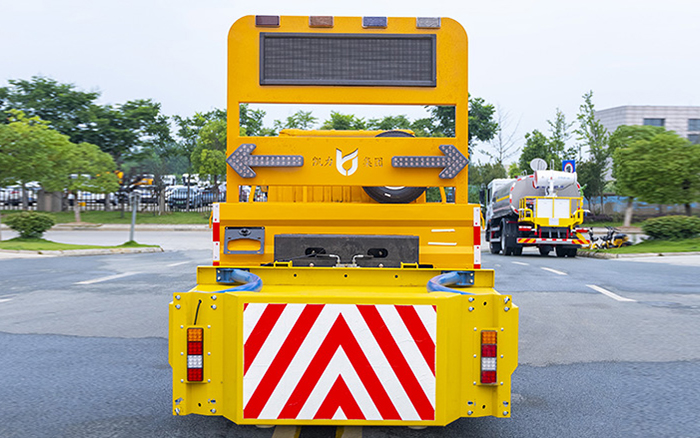 江铃顺达防撞缓冲车