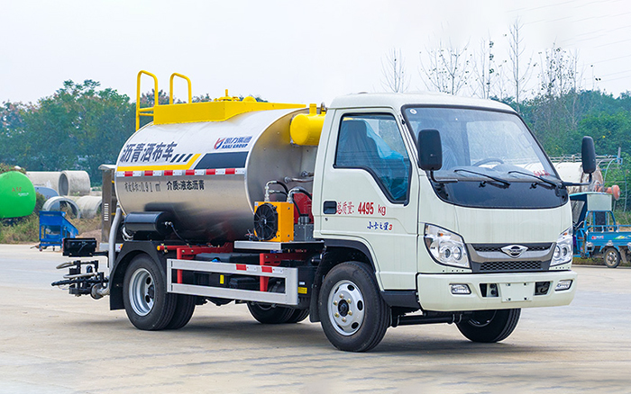 福田小卡之星3沥青洒布车