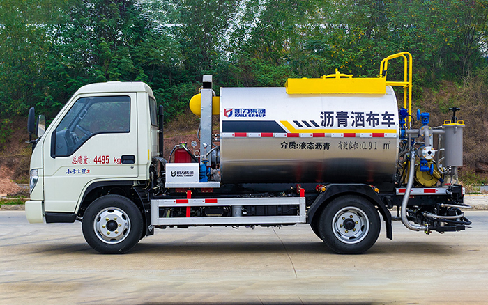 福田小卡之星3沥青洒布车