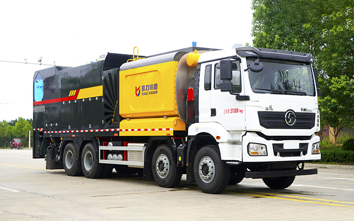 陕汽德龙M3000沥青碎石同步封层车