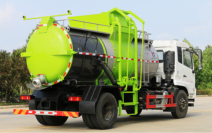 东风天锦餐厨式垃圾车