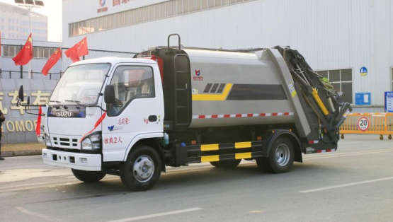 五十铃7方压缩式垃圾车产品介绍