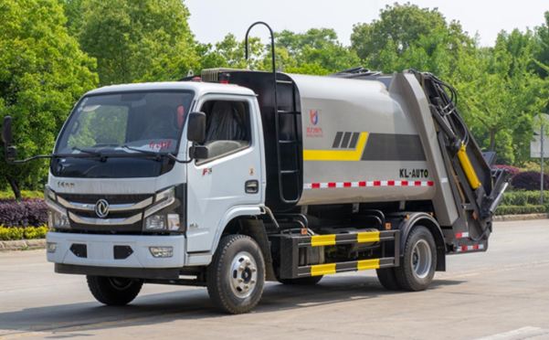 东风7方压缩式垃圾车