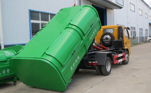 小福瑞卡5方车厢可卸式垃圾车