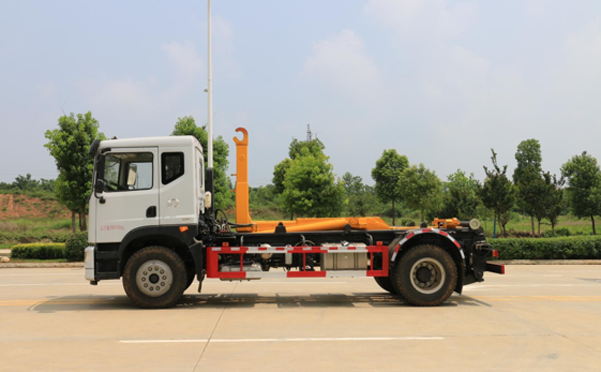 东风13方车厢可卸式垃圾车