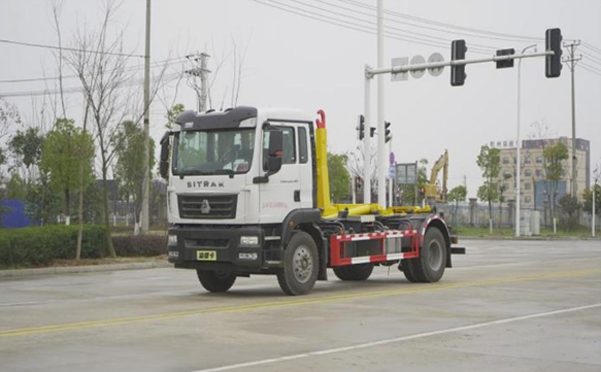 重汽汕德卡13方车厢可卸式垃圾车