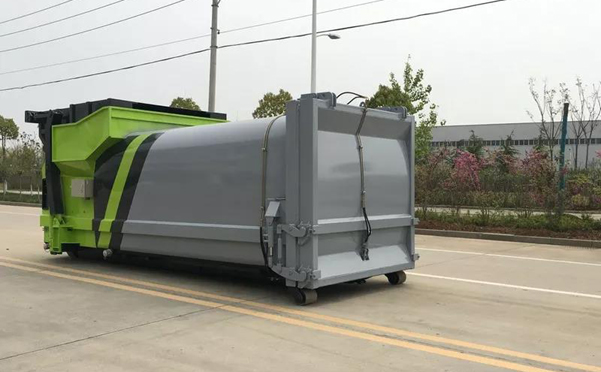 东风天龙后双桥车厢可卸式垃圾车