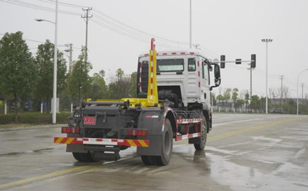 重汽汕德卡13方车厢可卸式垃圾车